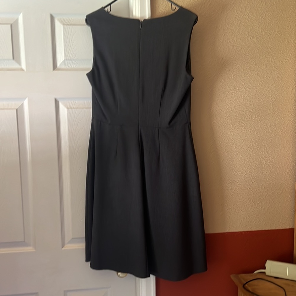 Dress ***note belt missing - Picture 4 of 6